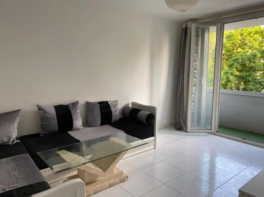 Joli Appartement Proche Metro Lyon Dış mekan fotoğraf