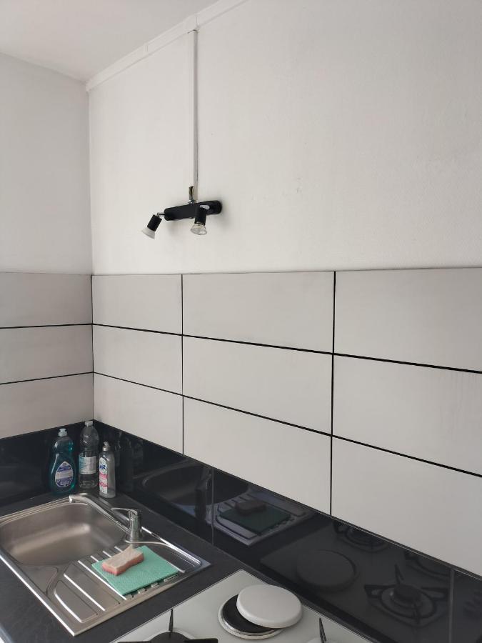 Joli Appartement Proche Metro Lyon Dış mekan fotoğraf